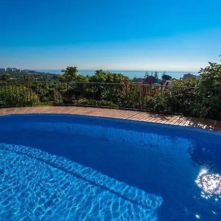 Carmen Menyber Villa Nerja