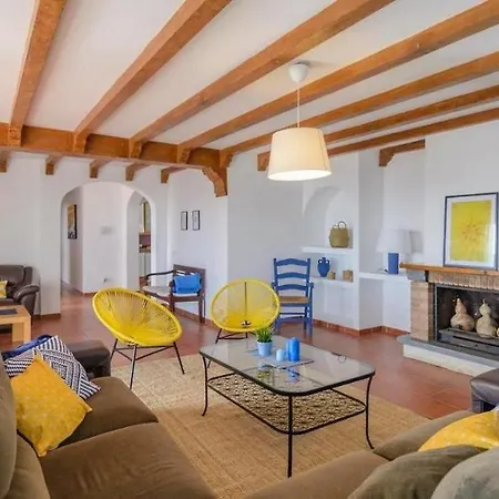 Carmen Menyber Nerja