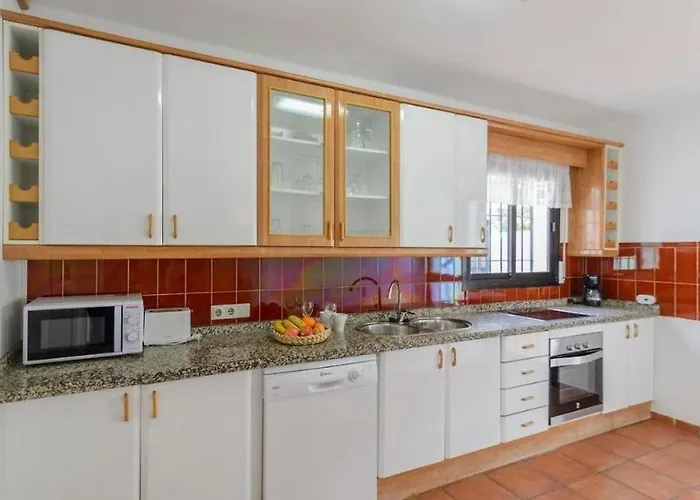 Carmen Menyber Вілла