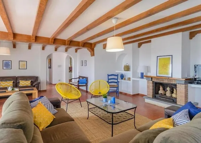 Carmen Menyber Нерха