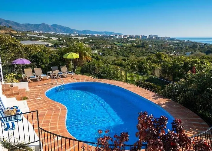 Willa Carmen Menyber Nerja