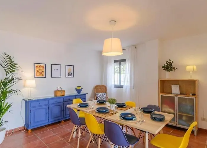 Carmen Menyber Willa